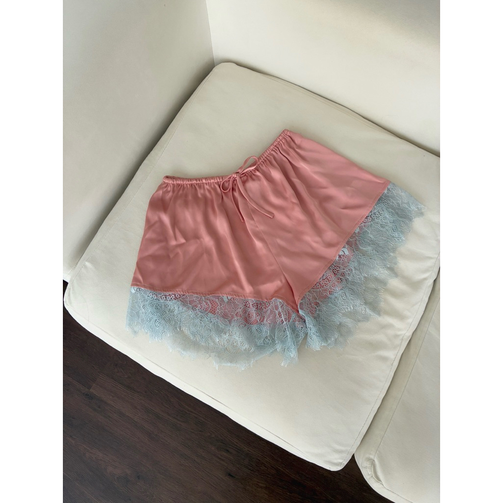 Tanya lace satin short/ Panyame