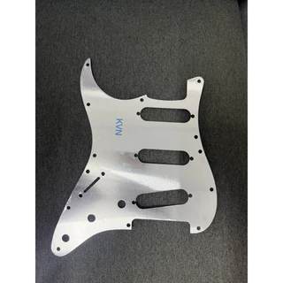 KVNแผ่นAluminum Shielding Plateสำหรับกีตาร์ทรง Stratocaster โดยเฉพาะ