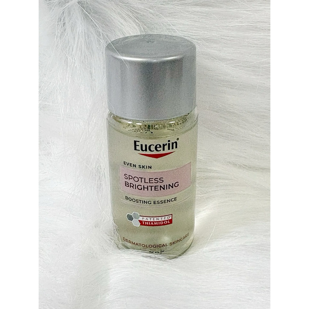 น้ำตบ Eucerin spotless Brightening Essence 30 ml.