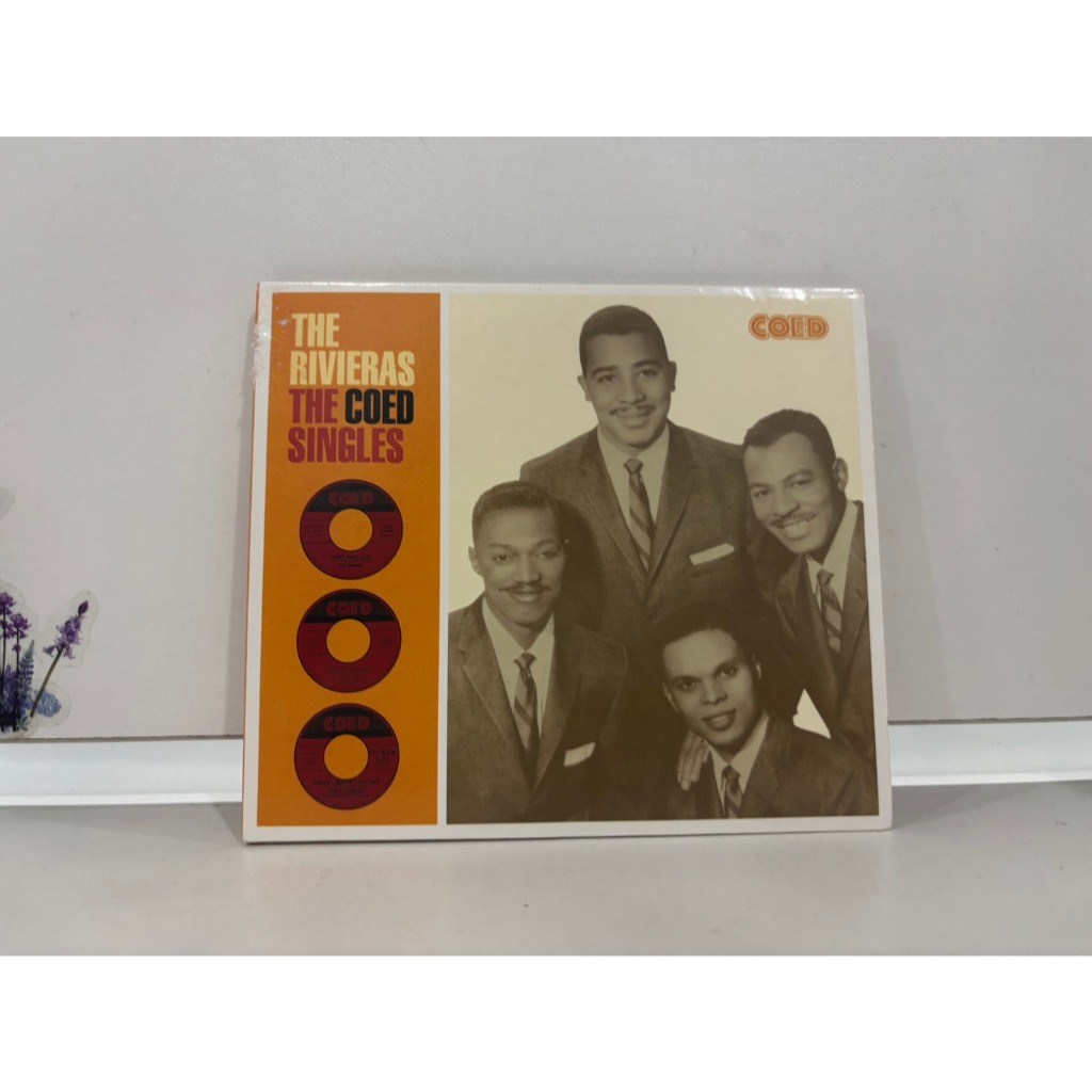 1 CD MUSIC  ซีดีเพลงสากล    THE RIVIERAS THE COED SINGLES    (C7A169)