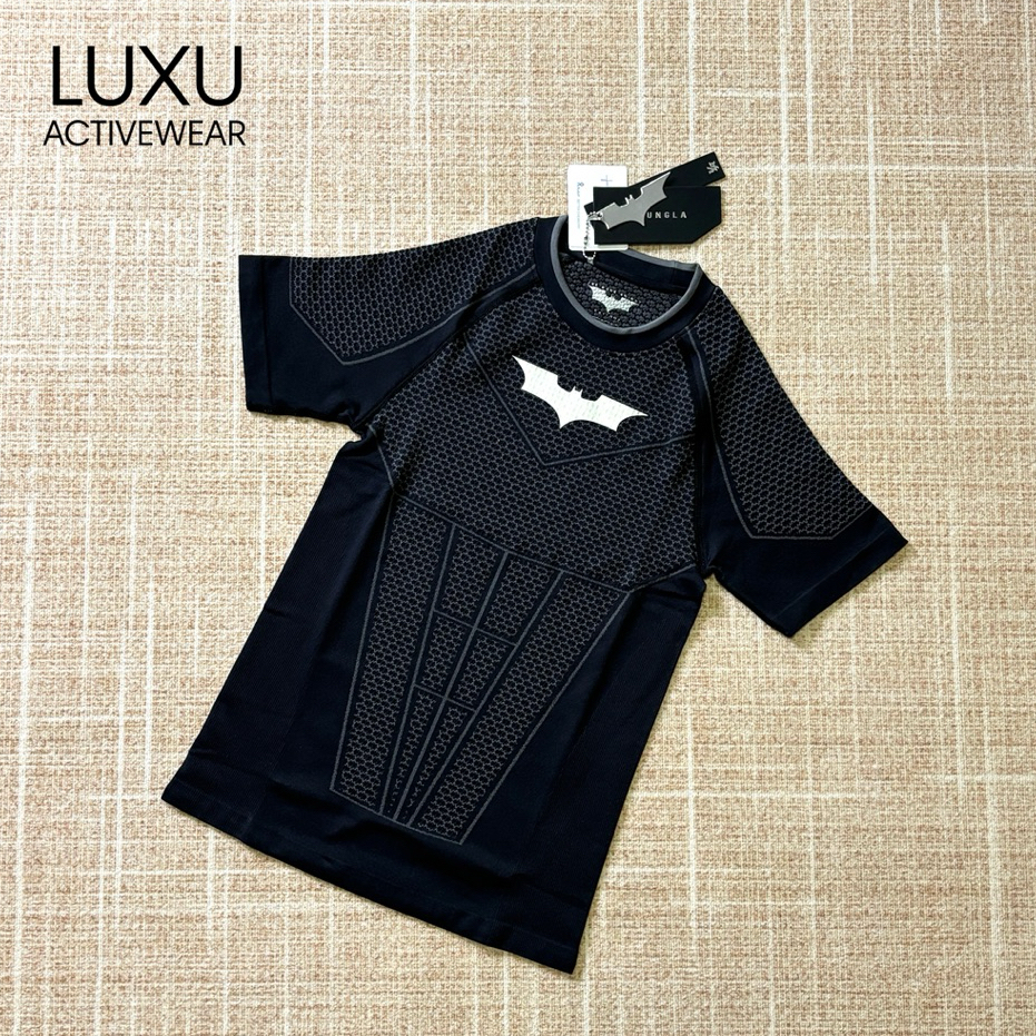 (พร้อมส่ง) YOUNGLA เสื้อ Compression Batman Compression Tees ของแท้ 100%🇺🇸