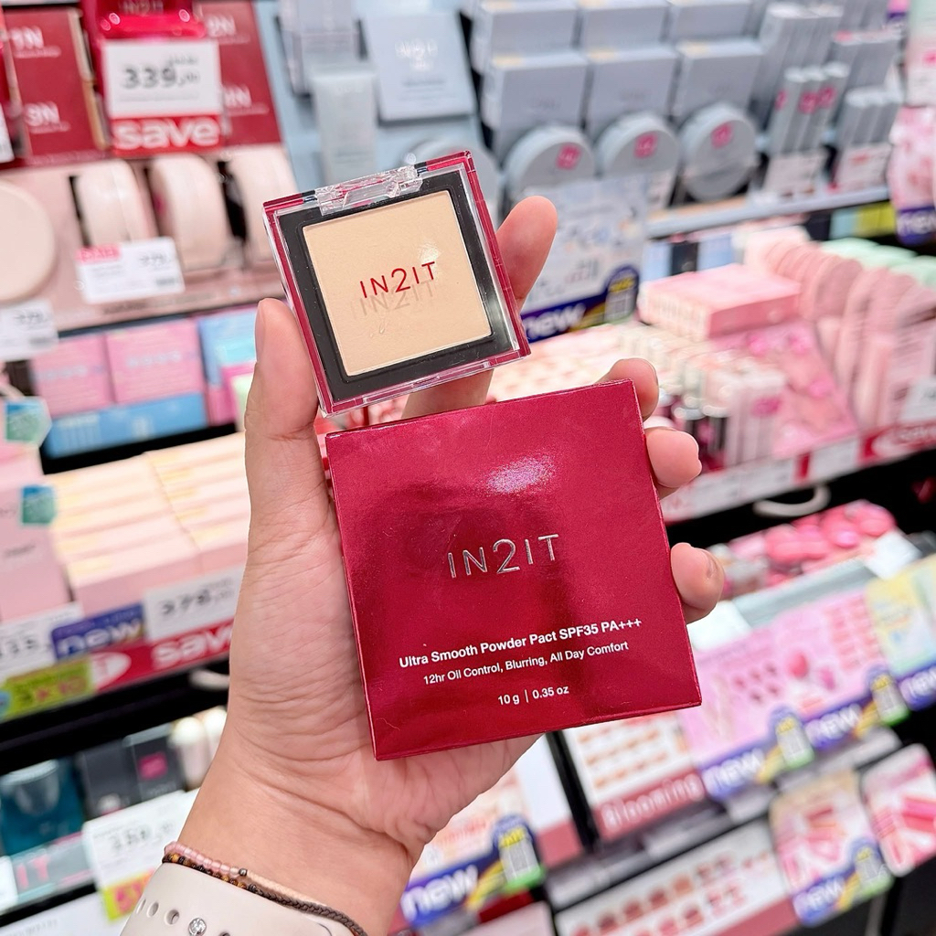 แป้งผสมรองพื้น IN2IT Ultra Smooth Powder Pact SPF35 PA+++ แป้งผสมรองพื้นปกปิดเนียน คุมมัน ขนาดเล็ก (