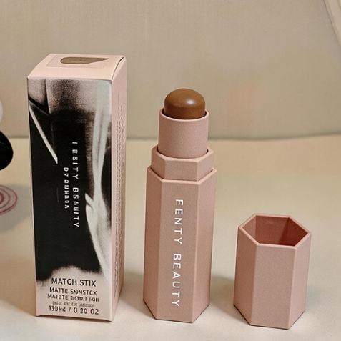 แท้✅จัดส่งภายในวันเดียวกัน Fenty Beauty Match Stix Matte Foundation Stick, 7.10 กรัม