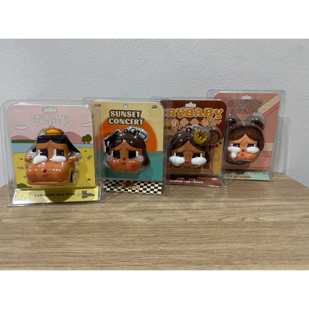 CRYBABY Airpodcase/Earphone รวมคอลน้องCryBrown🤎🍞 (New ไม่แกะ)