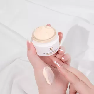 [ส่งด่วน] วิตซีครีมน้องฉัตร (แบบกระปุก) Vit C cream Nongchat 30 ml [ของแท้ 100%]