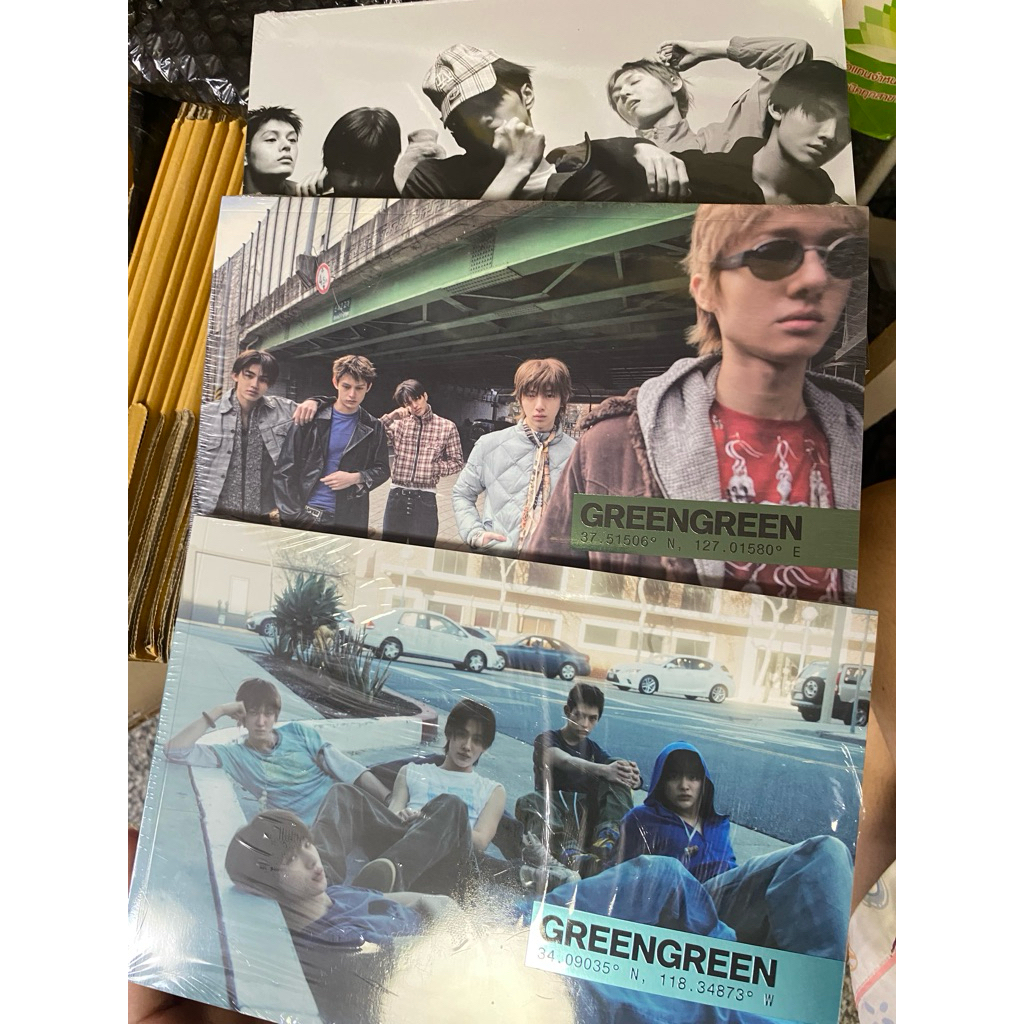 พร้อมส่ง Cortis The 2nd EP [GREENGREEN] (Photobook/Weverse Albums ver.)
