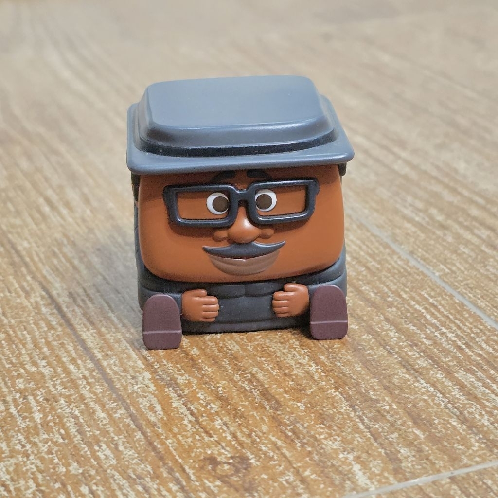 Popmart Pop Cube Pixar Studio Disney Vol. 1 ของแท้ ไม่มีกล่อง สภาพดี Joe Gardner Soul ของสะสม ดิสนีย