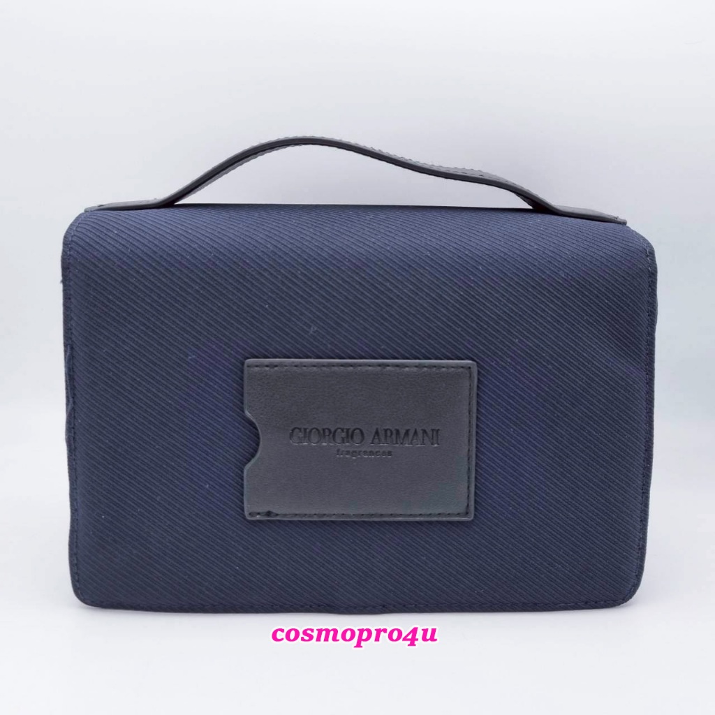 กระเป๋าเครื่องสำอาง Blue Men Travel Pouch มีกล่อง ของพรีเมี่ยม จาก Armani Beauty ขนาด 8.5x6x4 นิ้ว