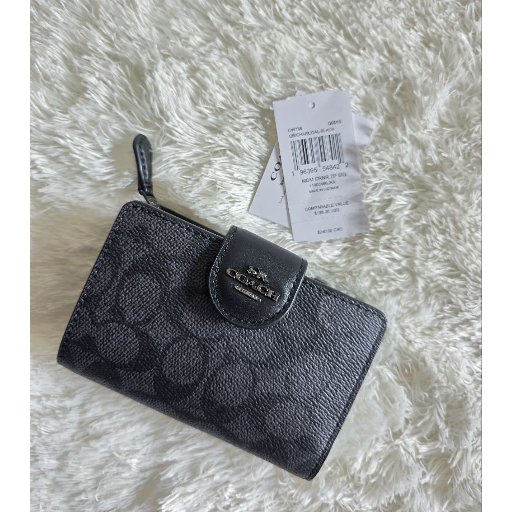 coach cw786 แท้ 💯 2 พับ ใบกลาง ขนาด 5 นิ้ว