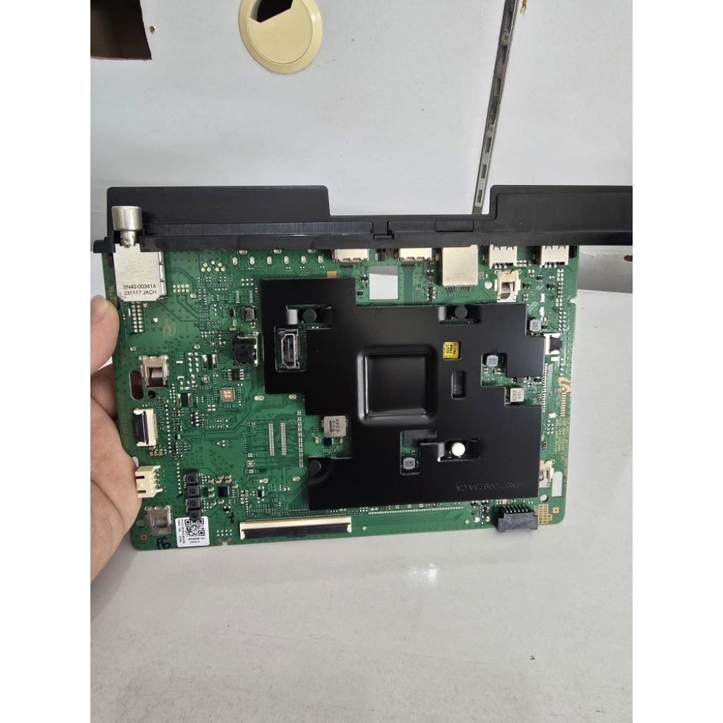 เมนบอร์ดทีวี samsung รุ่น55Q65DAkxxt เวอร์ชั่นจอ cco1