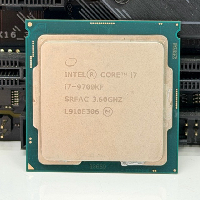 cpu i7 9700kf 8/8 core ใช้งานปกติ สภาพ สวยๆ