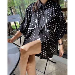 𝐁𝐔𝐁𝐁𝐋𝐄 𝗦𝗛𝗜𝗥𝗧 เสื้อเชิ้ตโอเวอร์ไซส์ อกหน้าผ้า 50“ ลายจุด Polka dots กระเป๋าคู่ กระดุมหน้า-หลัง