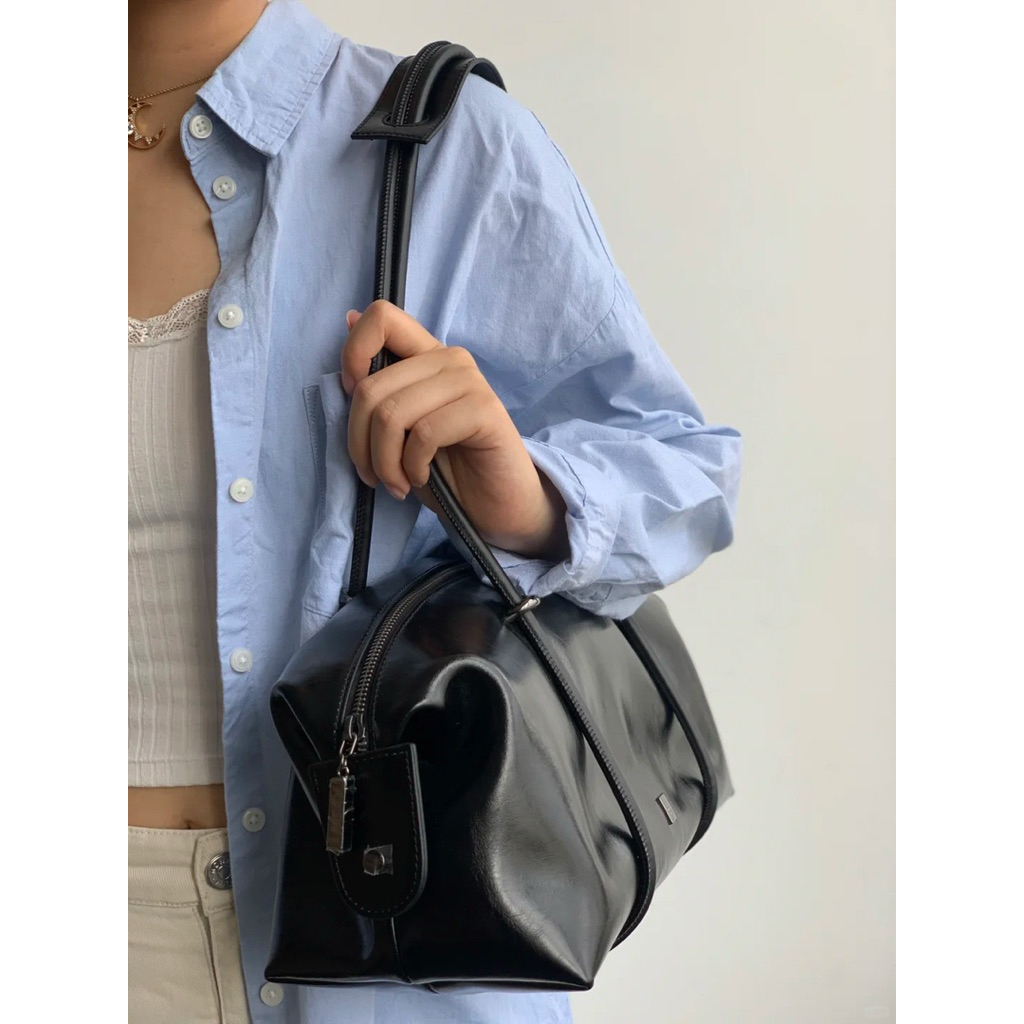 พร้อมส่งจากกทม กระเป๋าสะพาย Shoulder Bag จุจองได้เยอะ