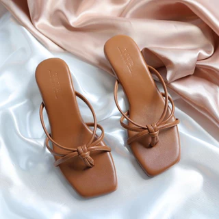 YOURSHOES Z20 (เท้าอวบ +1ไซส์*) / รองเท้าส้นสูง 1นิ้ว รองเท้าผู้หญิง รองเท้าสวมหนังนิ่ม
