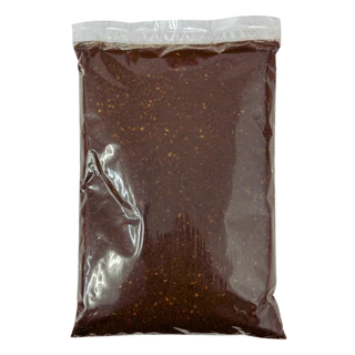 พริกป่นคั่วดำ พริกป่นก๋วยเตี๋ยวเรือตราอารี 500g หอมกลิ่นคั่วฟืน สีเข้ม เผ็ดจัดจ้าน เหมาะกับร้านก๋วยเตี๋ยว พริกป่นราคาส่ง