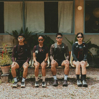 YUPSTER เสื้อวิ่งแขนสั้น ผู้ชาย รุ่น [ Trail Motion ] Men Running T-Shirt ผ้าเบา แห้งไว
