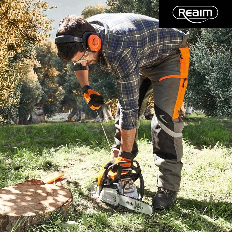 REAIM เลื่อยยนต์ / เลื่อยโซ่ บาร์ 20 นิ้ว รุ่น คุณภาพของเยอรมัน KT-CS2000E (ระบบปั๊มมือ) - เลื่อยโซ่ยนต์ ( Chain Saw ) thumbnail 4