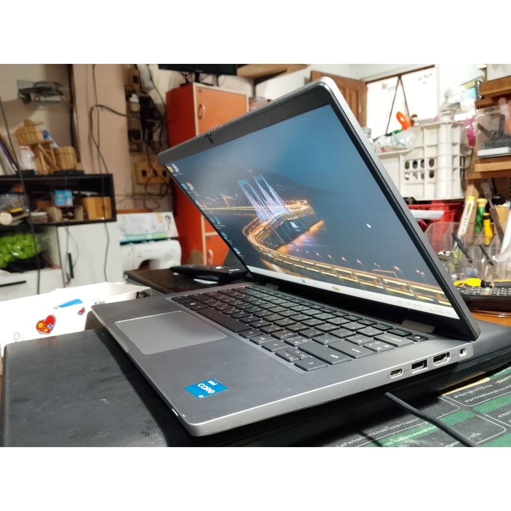 Notebook Dell Latitude 7330 มือสอง spec เทพi7-1265u RAM 32GB SSD m2. 256GB จอ 13.3" สภาพเหมือนใหม่