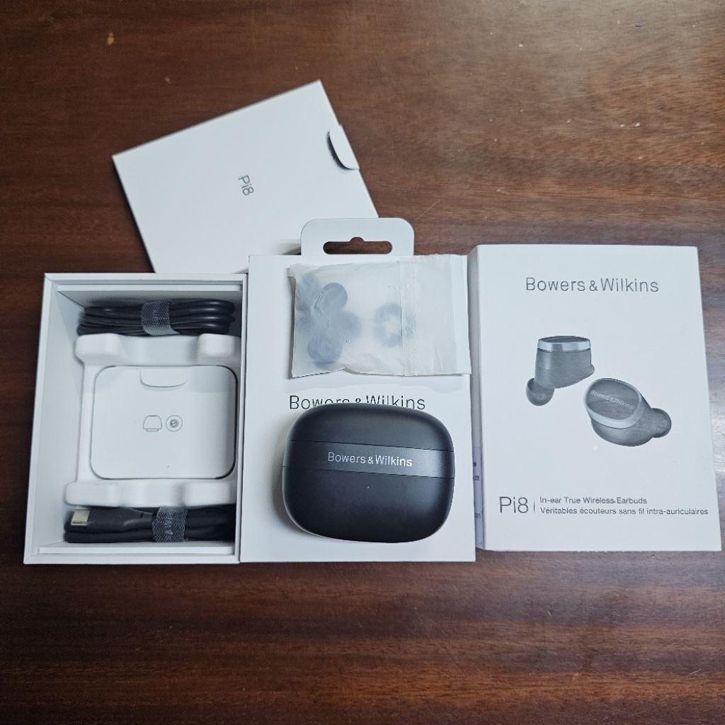 หูฟัง B&W Pi8 หูฟังTWS มือสอง