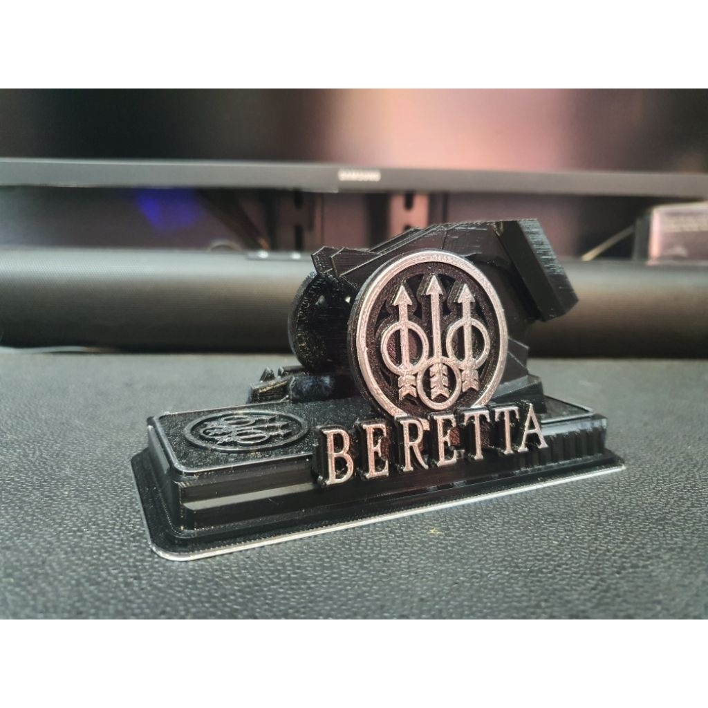 แท่นวางโชว์ปืนโมเดล Beretta M92, M92fs แบบวางทั้งกระบอก