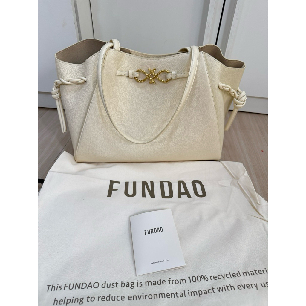 FUNDAO - GAIA  [Tote Bag หนัง Vintage] FUNDAO - GAIA  [Tote Bag หนัง Vintage]