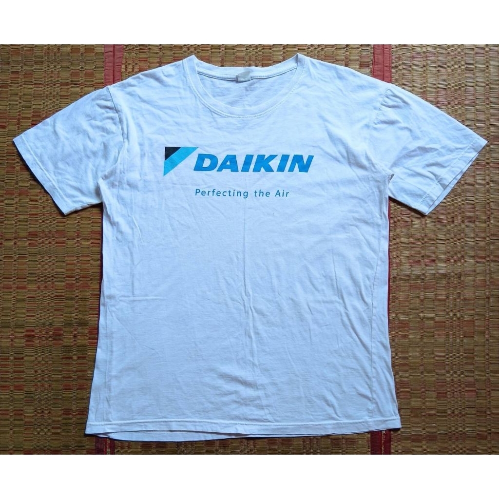 เสื้อเซอร์วิส แอร์ Daikin