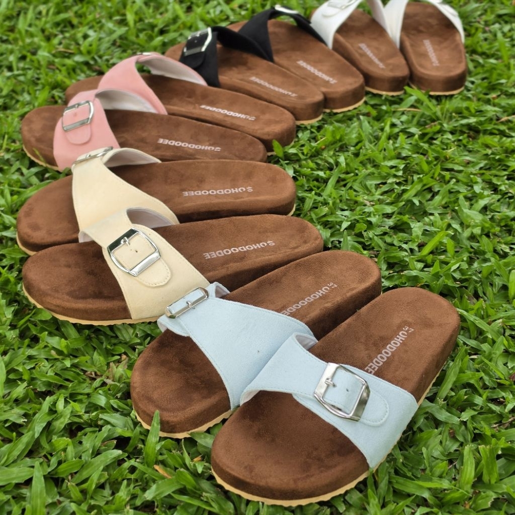 OHODOODEE รองเท้า Soft Buckle Comfort สายคาเฟ่