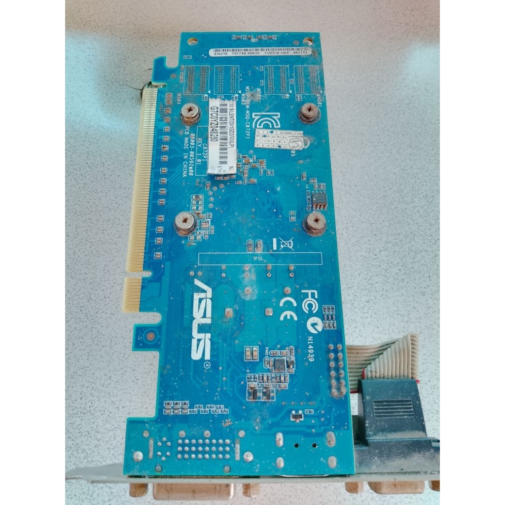 การ์ดจอgt210 1gb ddr3 มือสอง