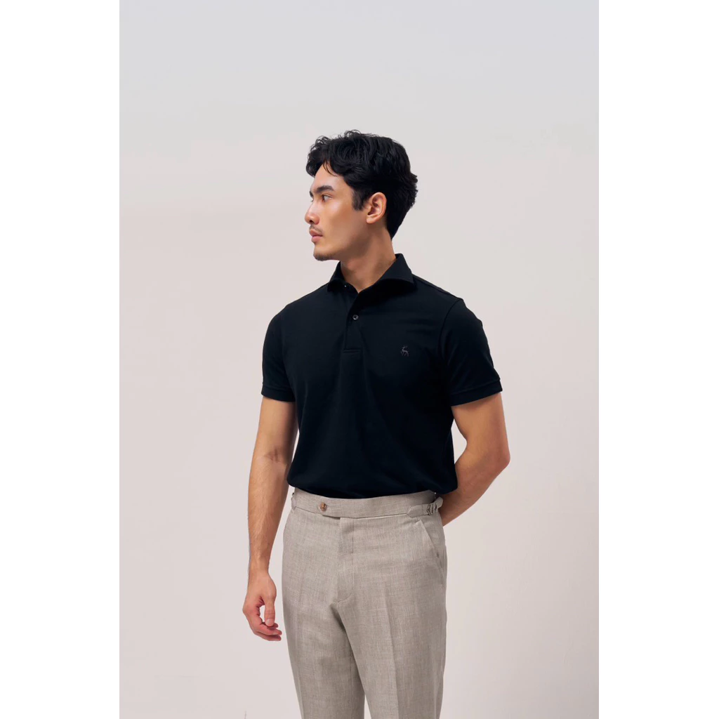 [CODE20%ทักแชท] The Finery Polo โปโล สีดำ Black | ผ้า Cotton 100% | ปก Italian Spread | Slim Fit | ปักโลโก้กวาง