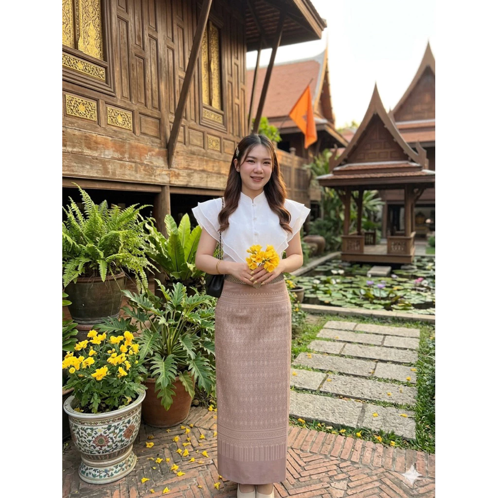 ผ้าถุงเย็บสำเร็จ เเบบป้ายติดตะขอ พร้อมสวมใส่.