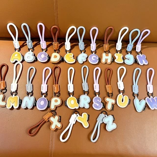 [พร้อมส่ง] พวงกุญแจตัวอักษรภาษาอังกฤษ 26 แบบ จี้คู่รัก พวงกุญแจห้อยกระเป๋า พวงกุญแจรถ เหมาะสำหรับเป็นของขวัญวันเกิด