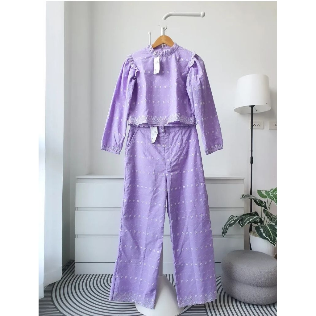 ชุดเซ็ต Rita. apparel set  (รบกวนอ่านรายละเอียดสินค้าและตัดสินใจก่อนสั่งซื้อ สั่งแล้วห้ามยกเลิกและพร