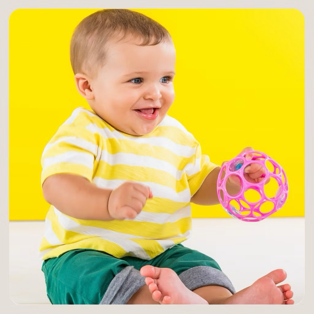 ของเล่นเด็ก ยางกัด ลูกบอลยาง Bright Starts Oball 4" Rattle พร้อมลูกปัดเสริมพัฒนาการ