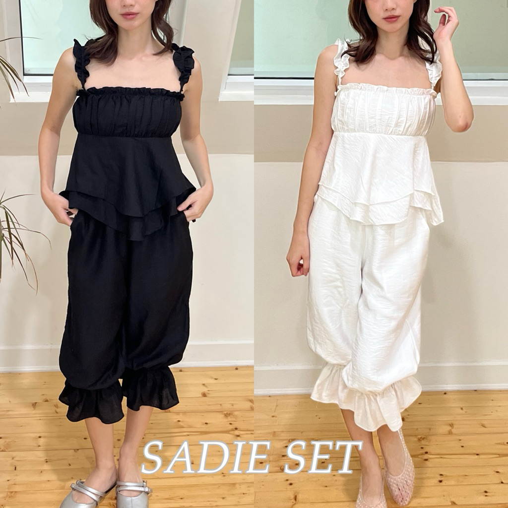 SADIE SET - แยกชิ้นเสื้อกางเกง เสื้อแขนระบายปลายระบาย กางเกงขาจั๊มปลายระบาย (nita.bkk)
