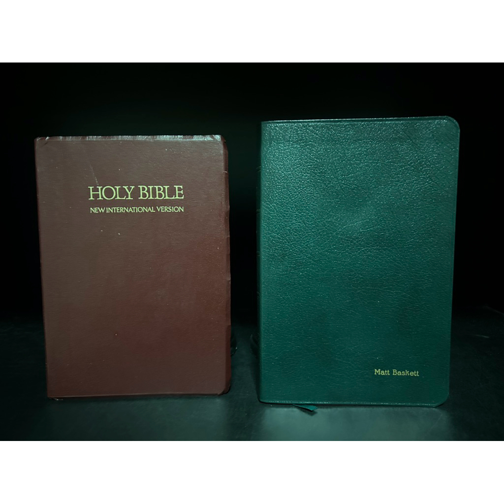 Used Bible : English | NIV Holy Bible  NEW INTERNATIONAL VERSION