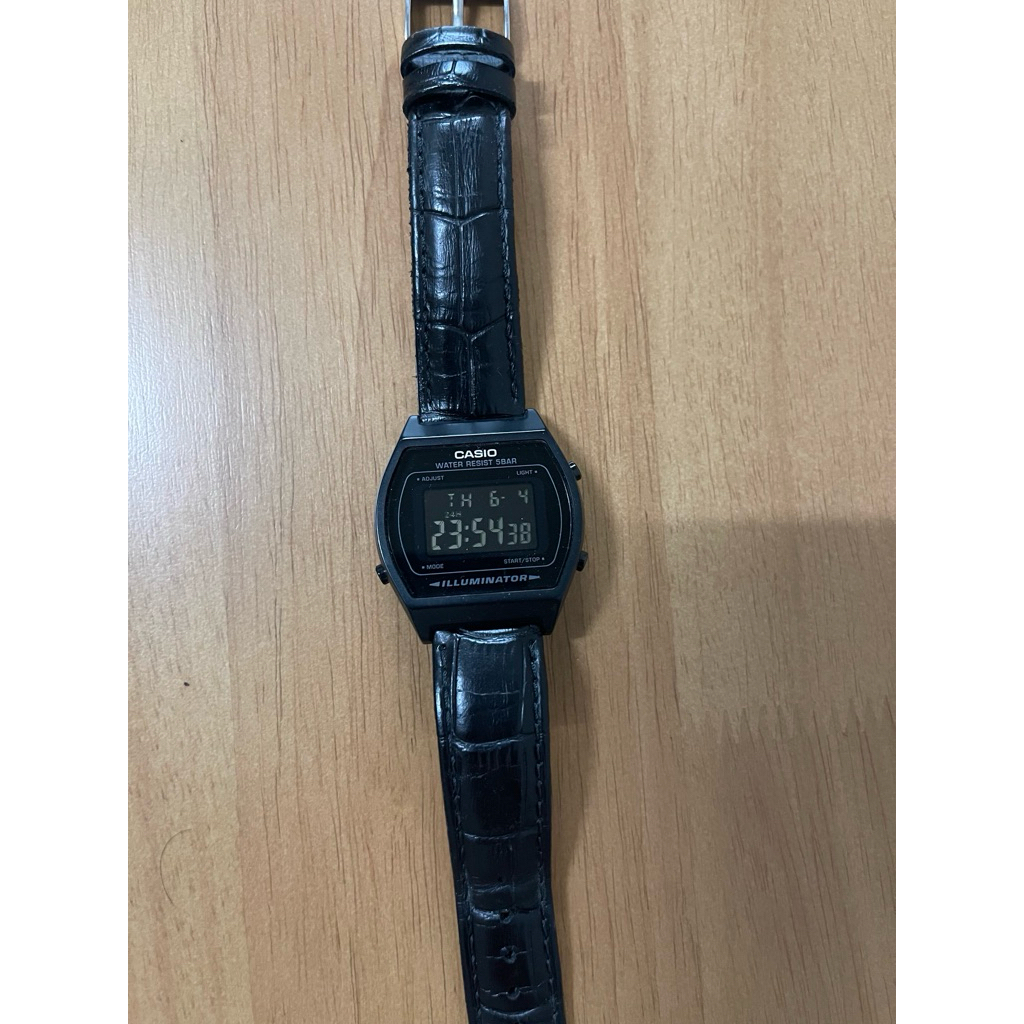 นาฬิกาข้อมือ Casio ของแท้มือสอง