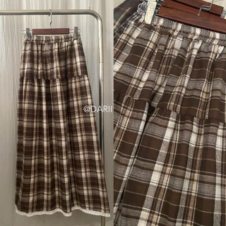 Damee Skirt | กระโปรงยาว แต่งชายลูกไม้