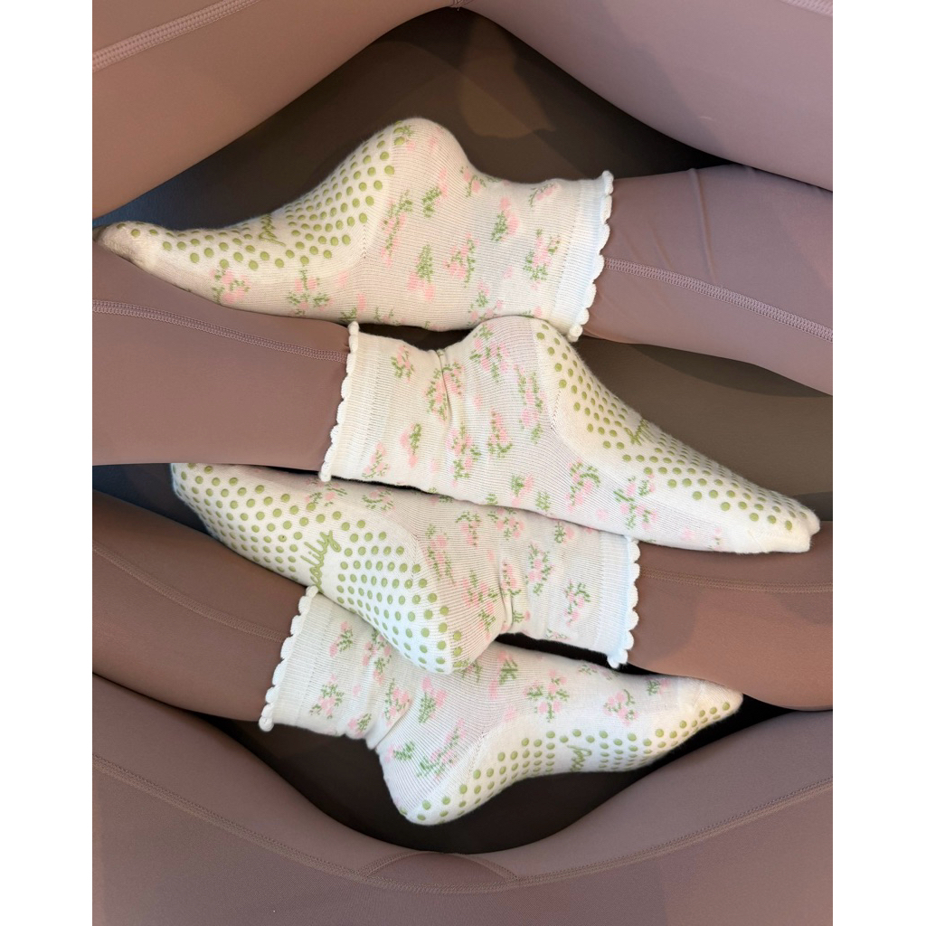 pocolily.co - Grip socks 2 packs Strawberry Matcha🩰 pilates socks ถุงเท้าพิลาทิส