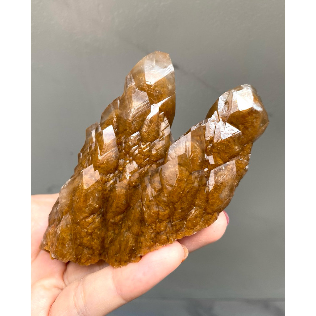 🤍🧡Rare Top Natural Orange Calcite(แคลไซต์) 🤍🧡 ผลึกเกล็ดใสแวววาวสีส้ม สวยมากกก  UV react