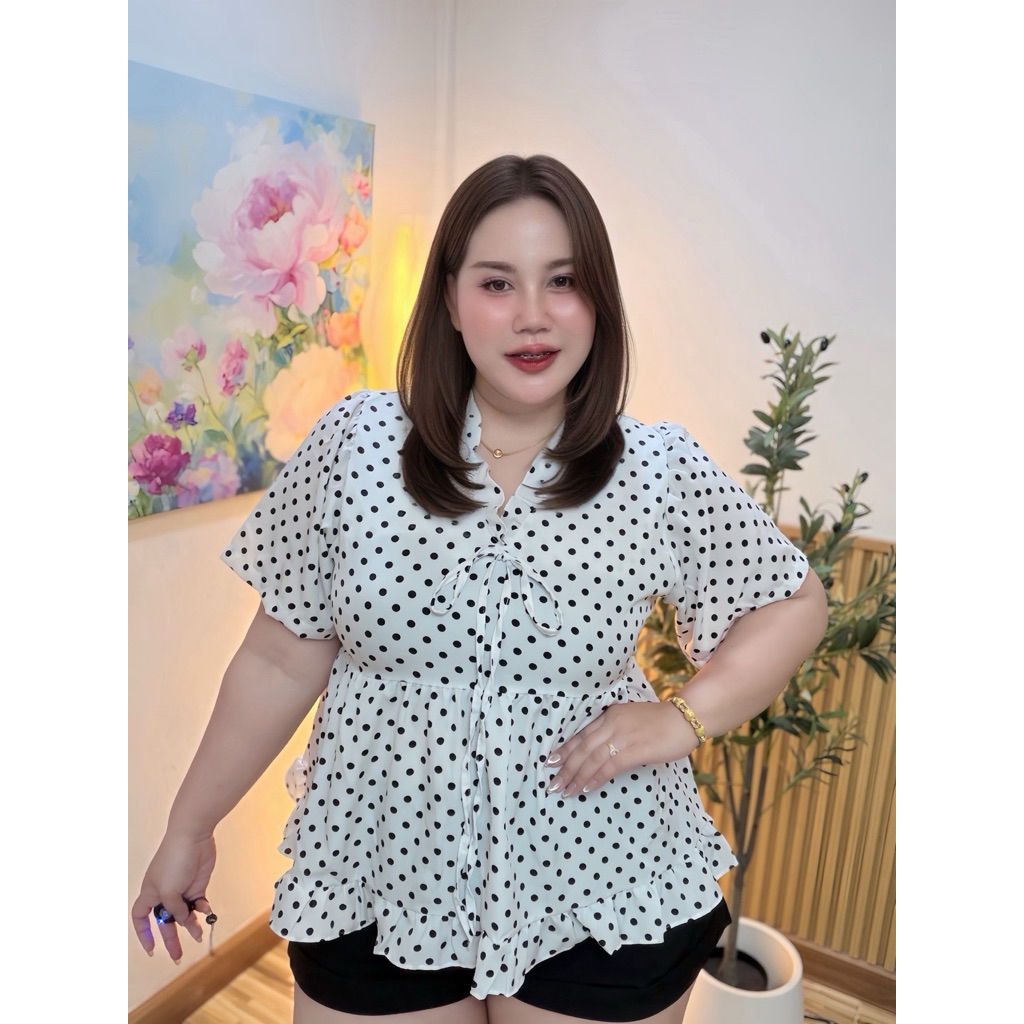 ง75 Mimi Polka เสื้อสาวอวบลายจุด ผูกโบว์หน้า ทรงเบบี้ดอลล์ พรางหุ่น สไตล์เกาหลี