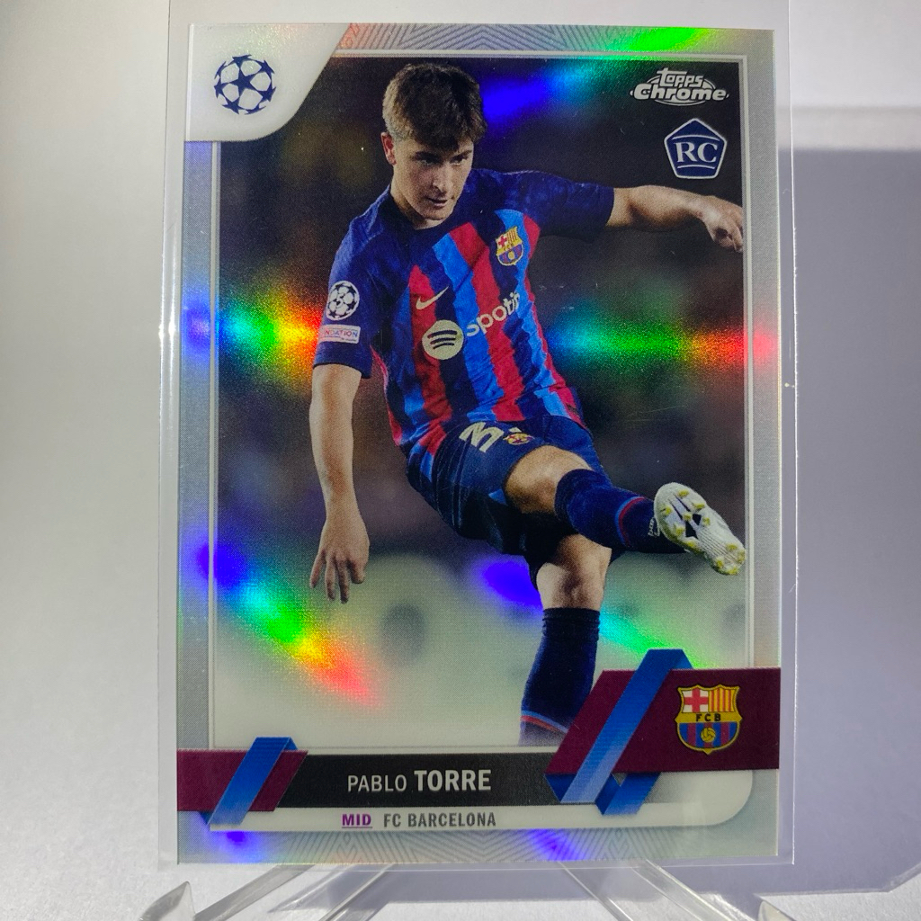 การ์ดนักฟุตบอล PABLO TORRE, RC , (refractor), BARCELONA, TOPPS CHROME 2023