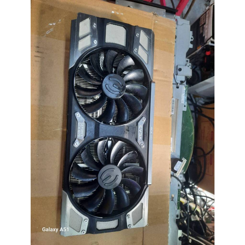 พัดลมพร้อมซิ้งการ์ดจอ  GTX 1070 8 GB EVGA ( ไม่มี GPU),,สภาพดีมือสองตามรูปครับ
