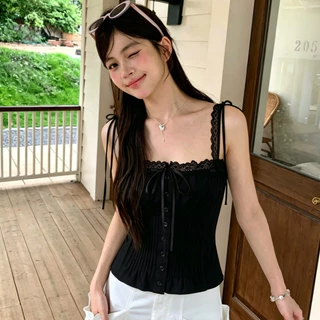 KUMI พร้อมส่🧚‍♀️ เสื้อสายเดี่🧚‍♀️ เสื้อเบลาส์สีขาวผ้า แฟชั่นฝรั่งเศส เสื้อสายเดี่ยวหวานใส่ สวมใส่สบายไม่อับ