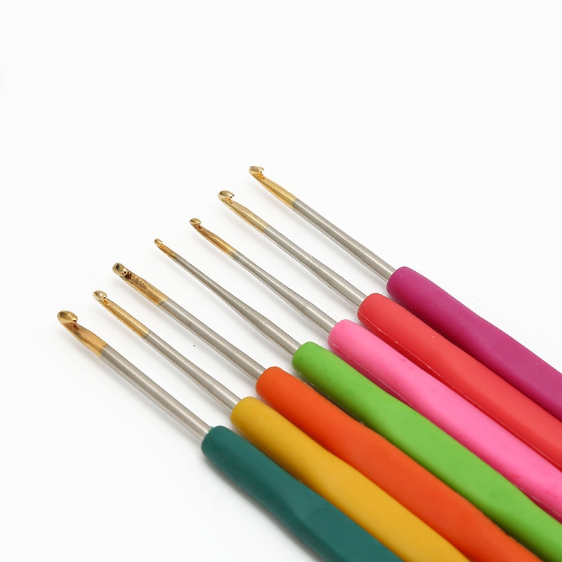 SKC เข็มถักโครเชต์ ด้ามสีน้ำตาล ขนาด 0.5 - 1.75 มม.*พร้อมส่ง*