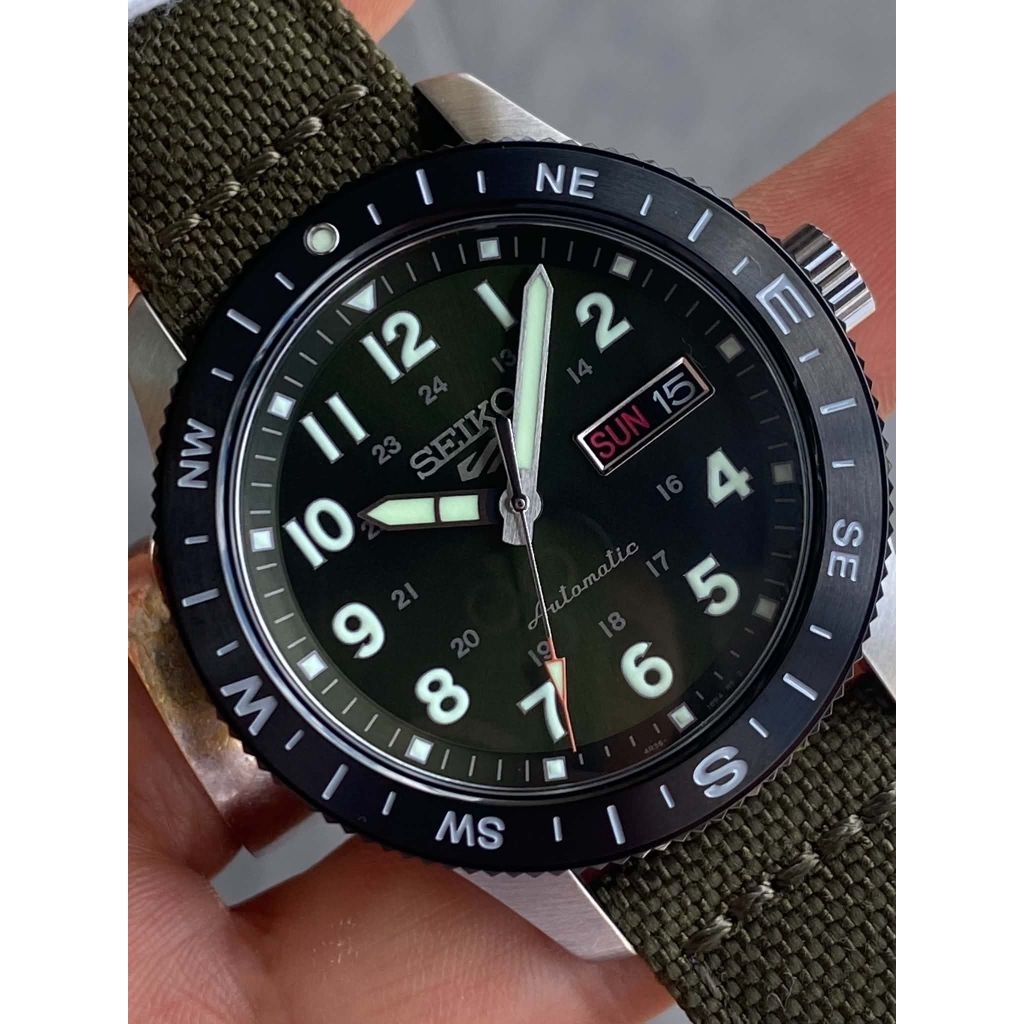 นาฬิกาข้อมือ Seiko 5 Sports Field Series HDB008K1