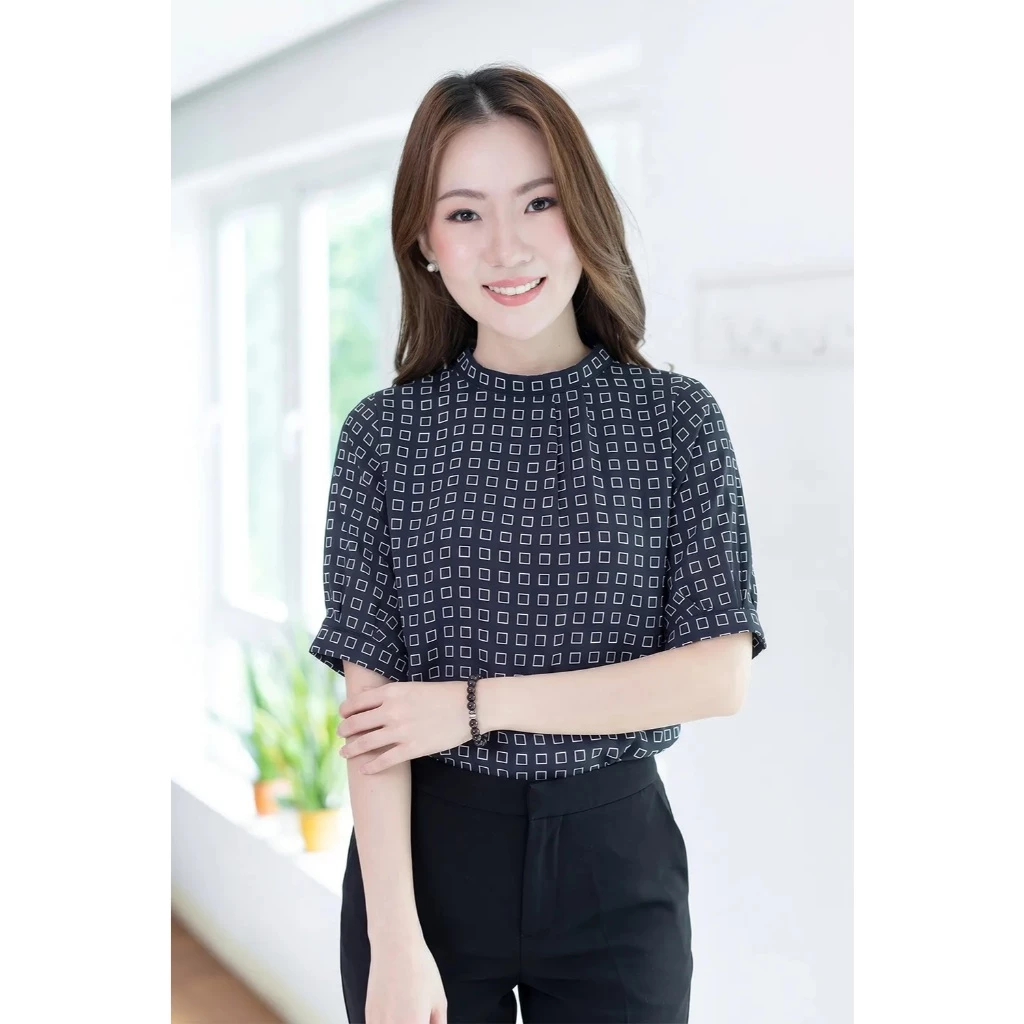 Narinari : MN0520 Side Pleat Blouse