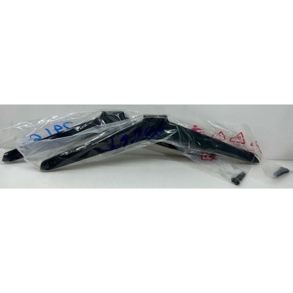 ขาทีวี TCL ไช้กับรุ่น 75T6C / 75C6T ของแท้ ของไหม่ พร้อมน๊อต