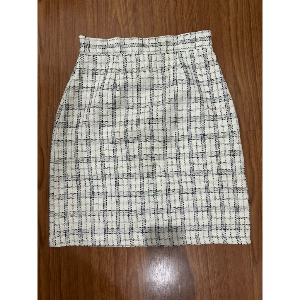 กระโปรงทำงาน กระโปรงทรงเอ กระโปรงสั้น มือสอง ร้าน Fromme Clothes ไซส์ L