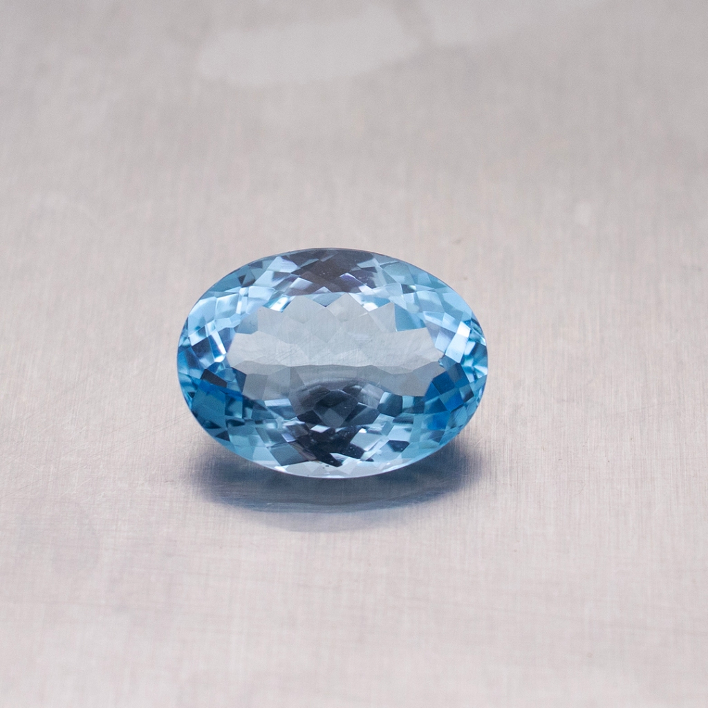 พลอยโทปาส ( Topaz) น้ำหนัก 22.41 กะรัต กลม 20 x 15 x 9 มิล พลอยแท้จากประเทศบราซิล