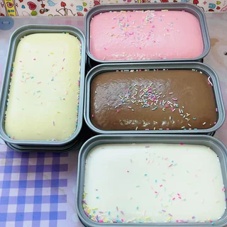 Squishy Ice Cream Mousse ของเล่นบีบคลายเครียดรูปขนมปังจำลองสร้างสรรค์ บีบได้ตามต้องการเพื่อคลายเครีย